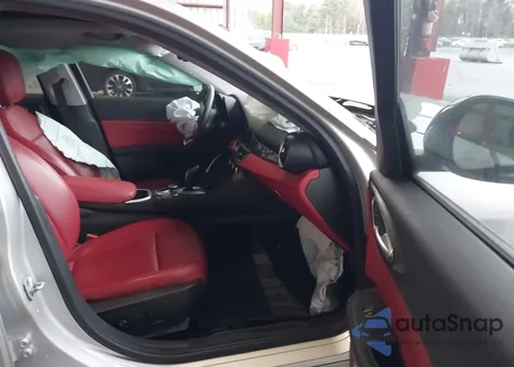 2020 Alfa Romeo Giulia Awd из США, поврежденный, VIN ZARFANAN7L7634454